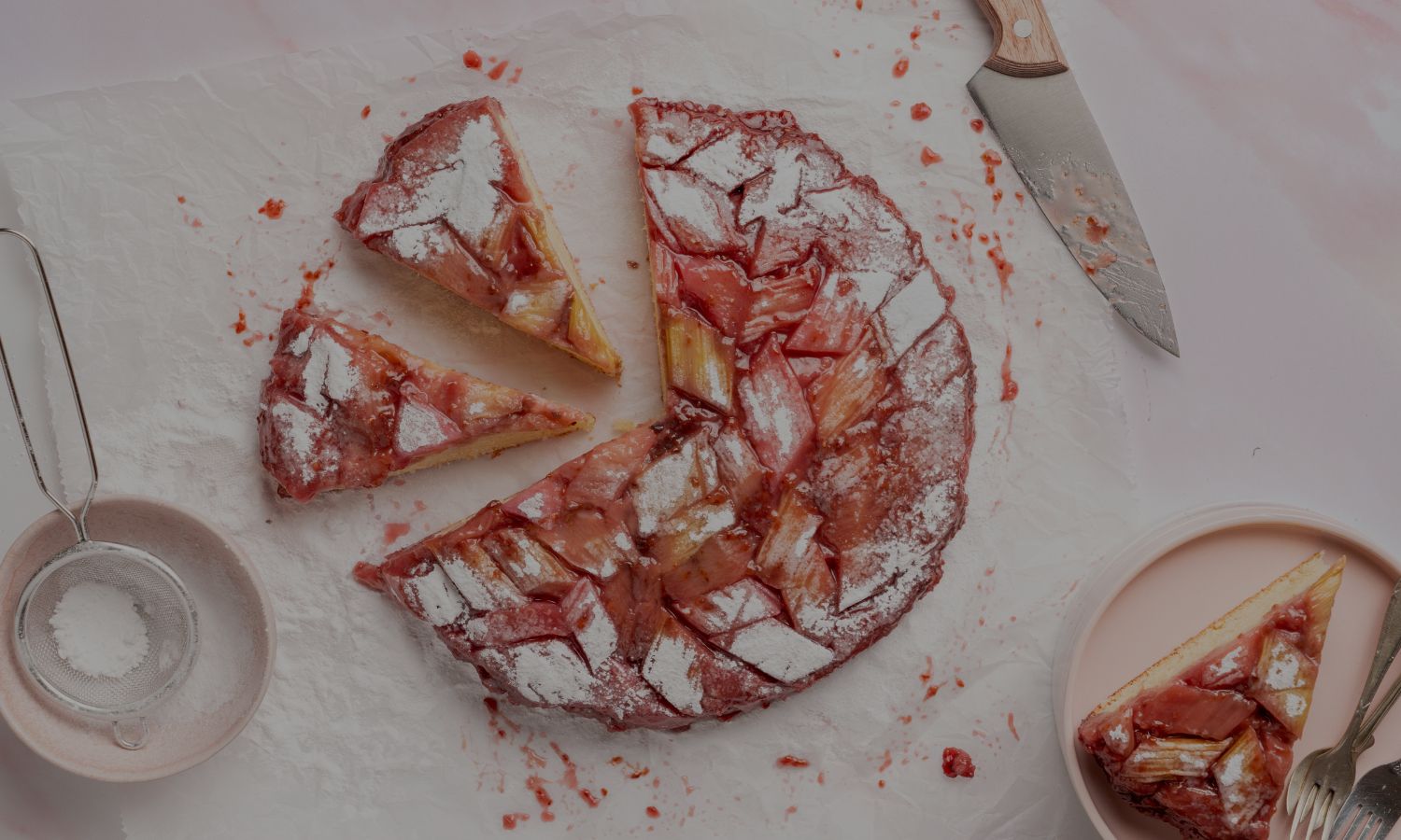 Upside down rabarber cake